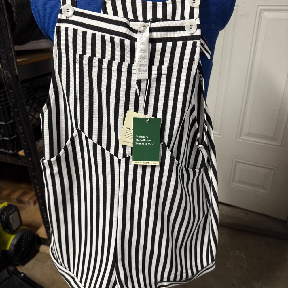 HALARA Black and White Striped Jumpsuit